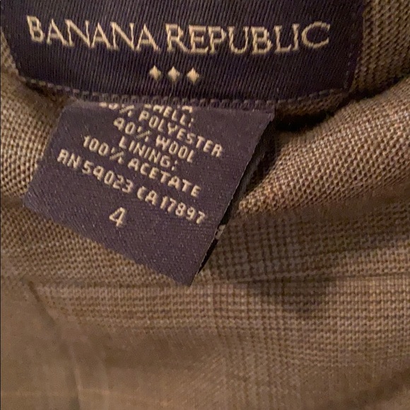 EUC Banana Republic skirt suit - Picture 8 of 8